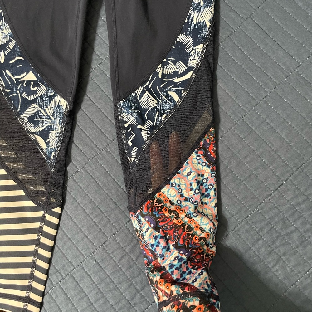 Athleta Salutation Patchwork Tights. Size Xs. Dre… - image 7